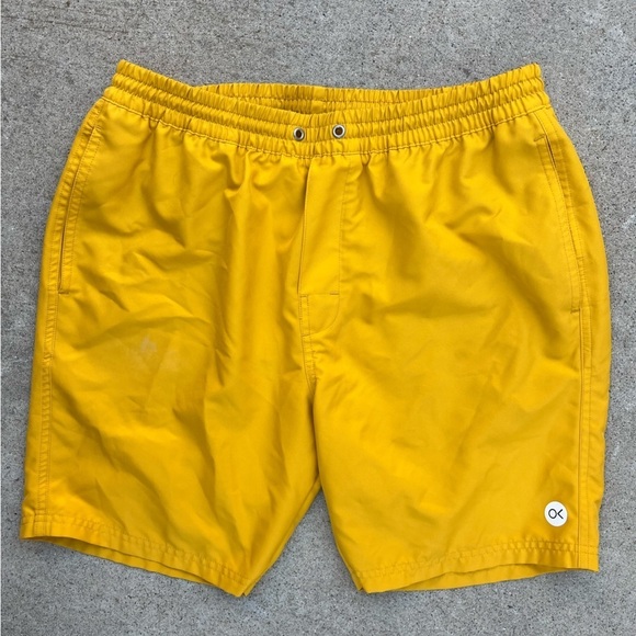 Men's Outerknown Shorts Yellow Swim Trunks NO SIZE Pockets Surf Beach Outdoor - Picture 1 of 15